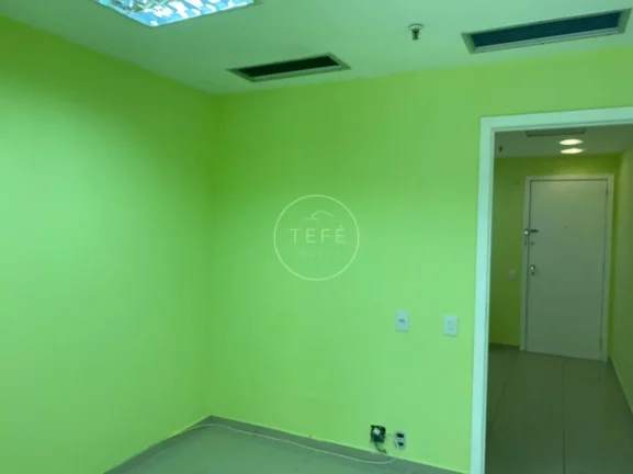 Imagem SALA COMERCIAL em ponto estratégico no FLAMENGO - R$ 280.000