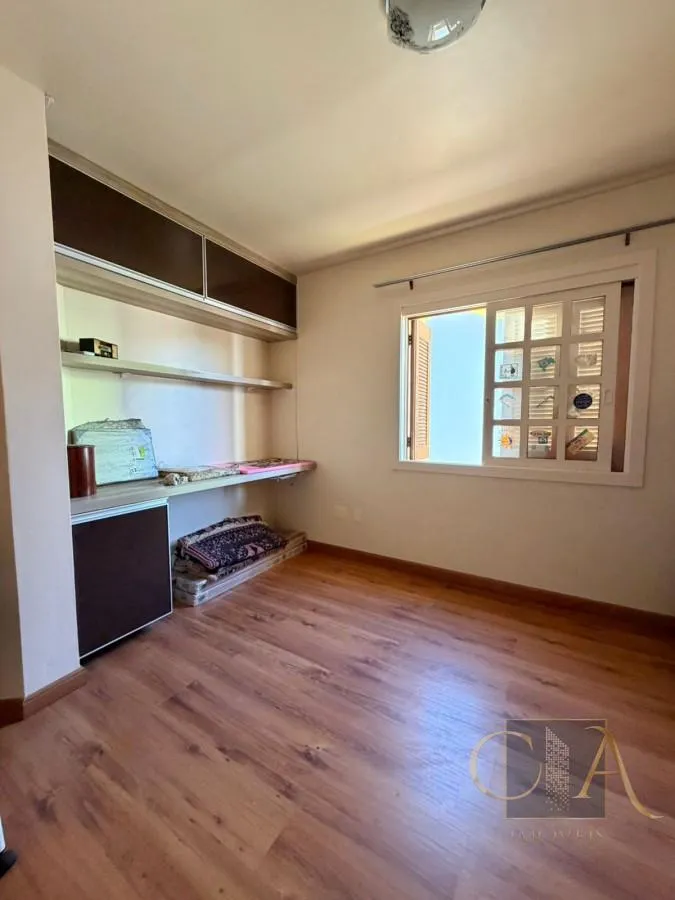 Imagem Casa para Venda em Rio Grande, São Paulo, 3 dormitórios, 1 suíte, 2 banheiros, 1 vaga