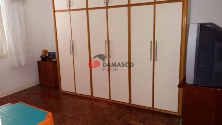 Imagem Sobrado à venda 3 Quartos, 2 Vagas, 150M², Cerâmica, São Caetano do Sul - SP