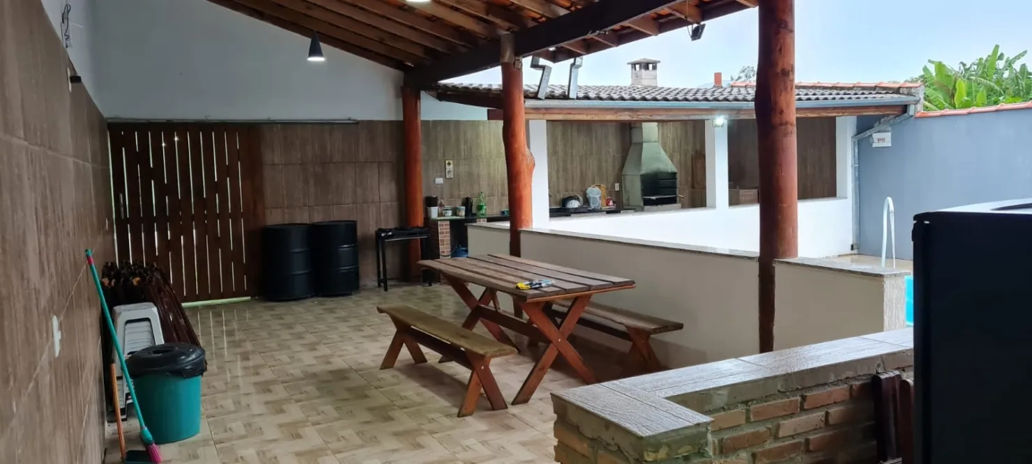 Foto do imóvel Chácara à venda 2 Quartos, 3 Vagas, 225M², Campinas, Pindamonhangaba - SP