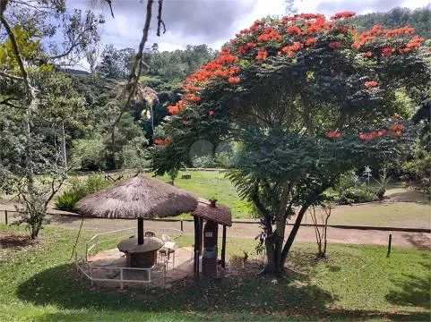 Imagem LINDA CASA EM CONDOMÍNIO