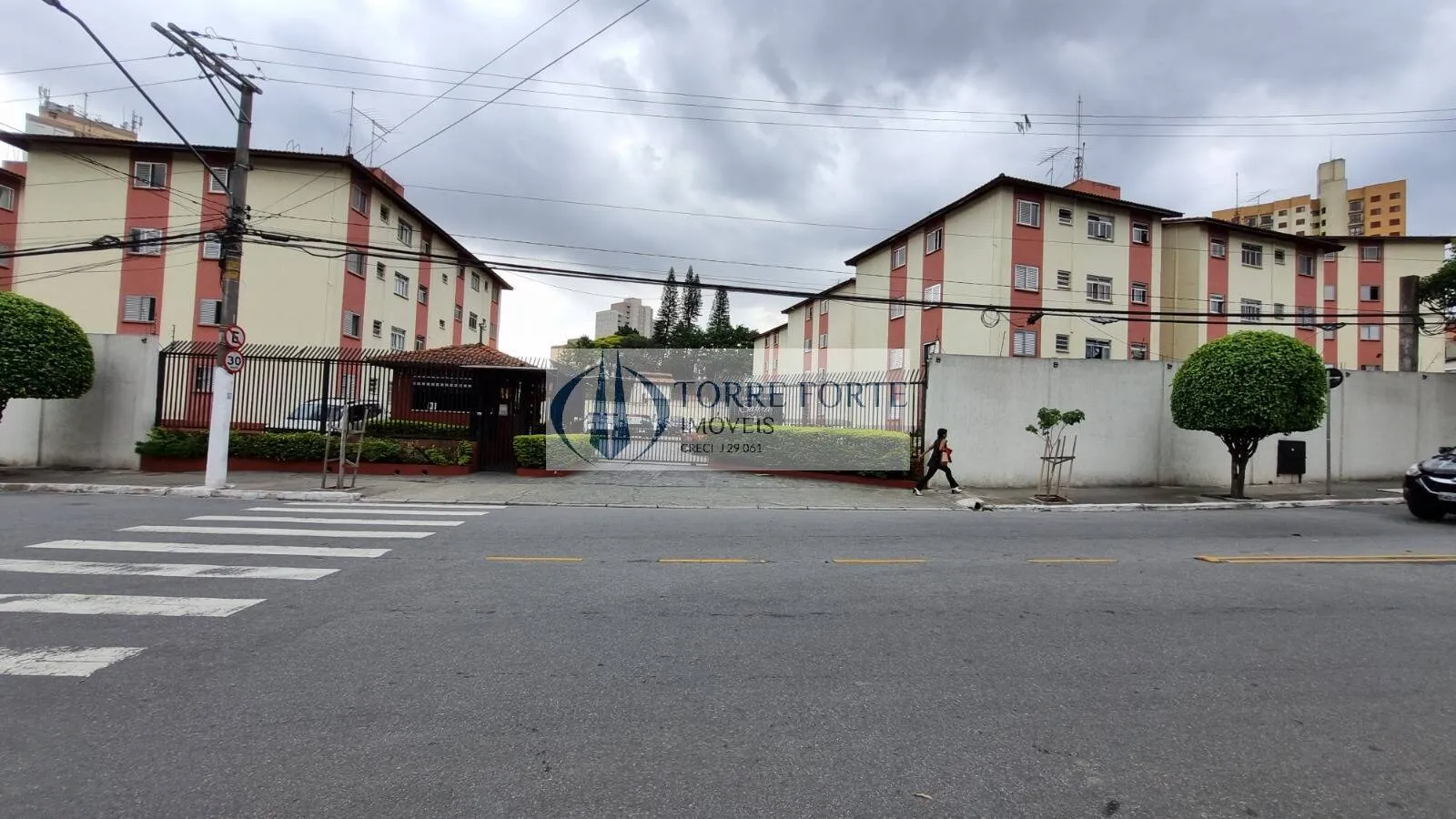Imagem Apartamento com 2 dormitorios 1 vaga na Vila Carmosina.