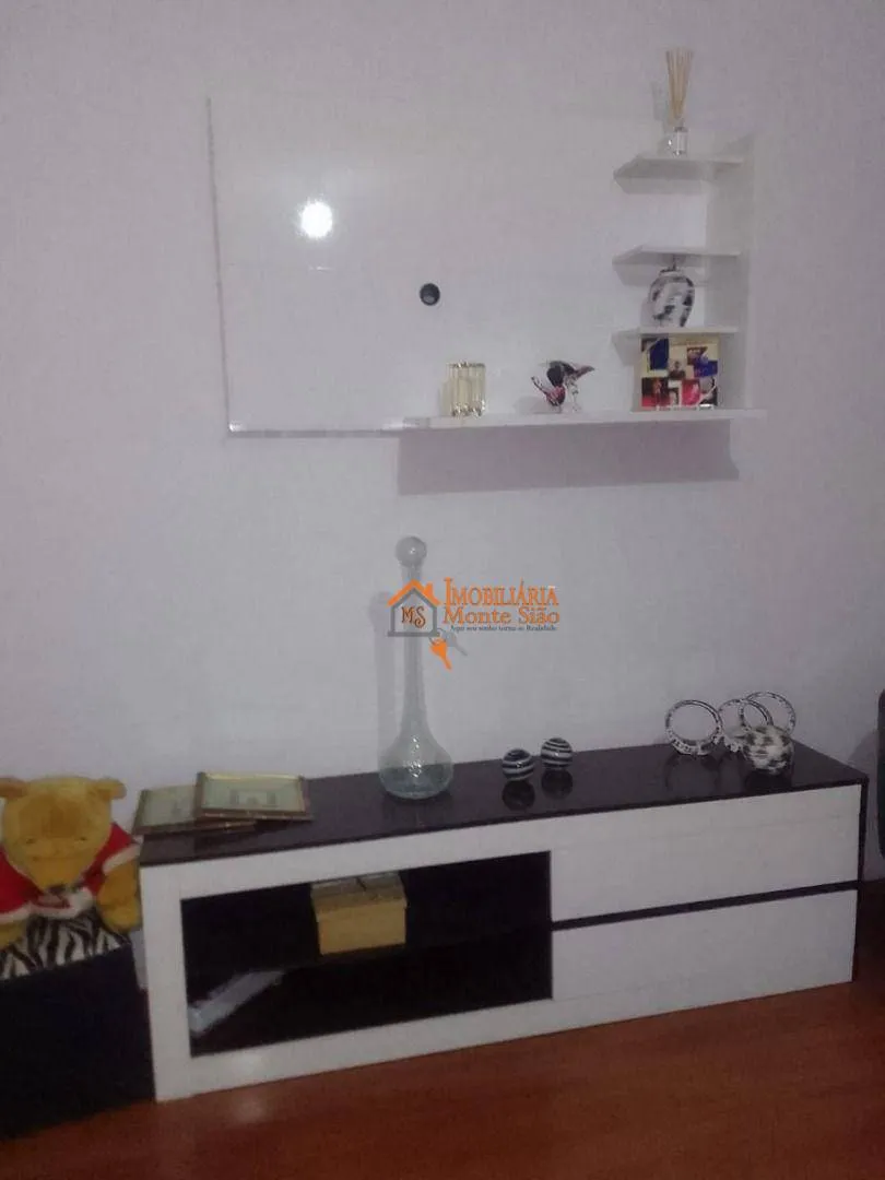 Imagem Sobrado com 4 dormitórios à venda, 218 m² por R$ 800.000,00 - Vila Galvão - Guarulhos/SP