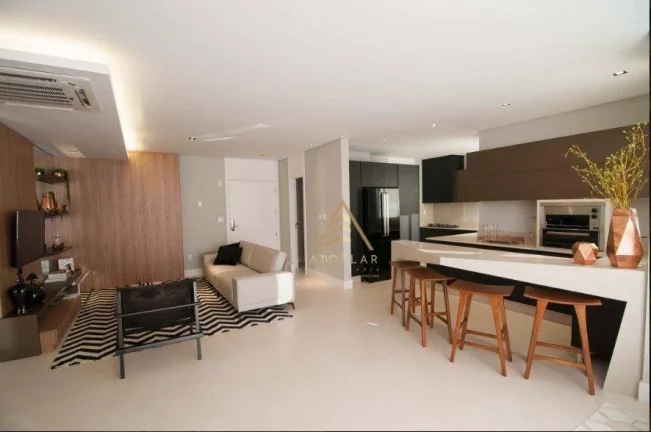 Imagem Apartamento com 3 dormitórios à venda, 153 m² por R$ 5.951.115,13 - Centro - Balneário Camboriú/SC
