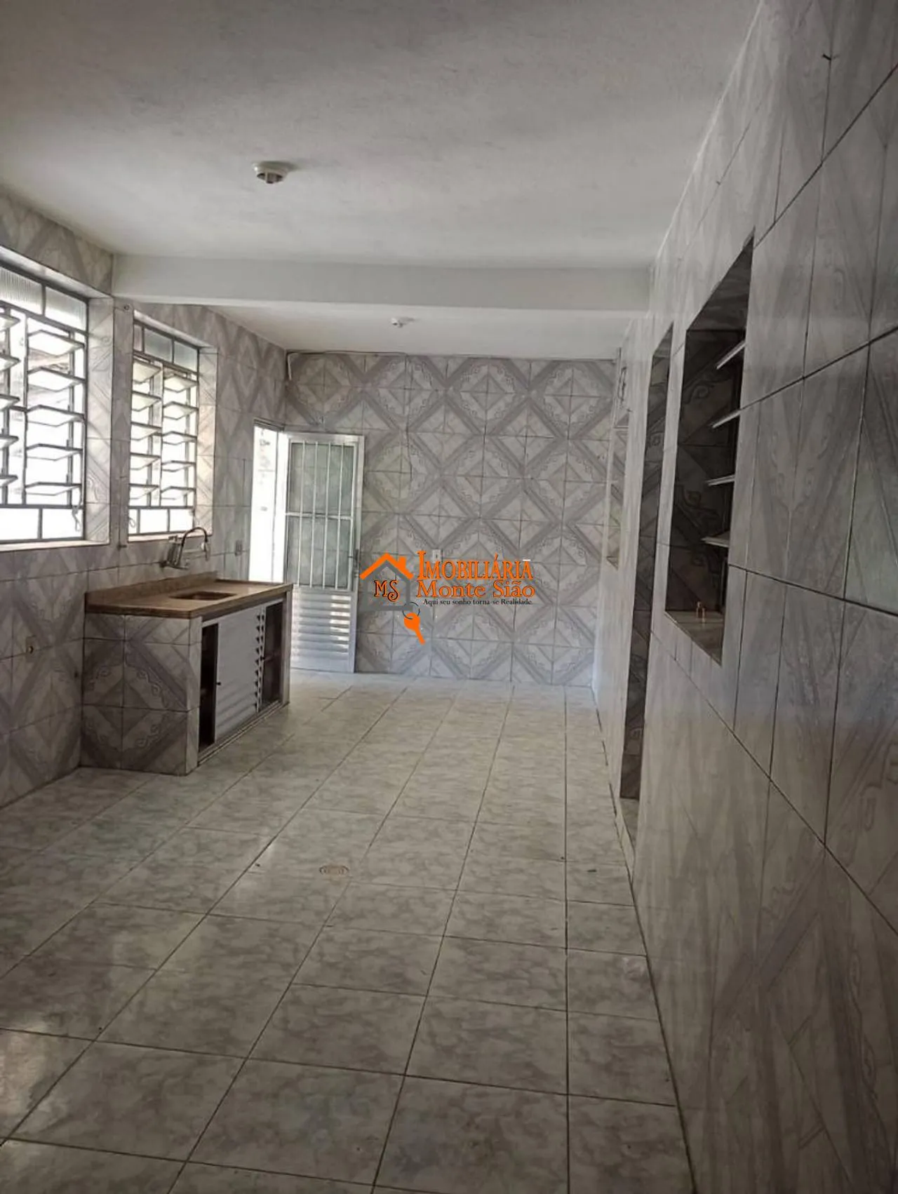 Imagem Casa com 2 dormitórios à venda, 250 m² por R$ 310.000 - Jardim Fortaleza - Guarulhos/SP