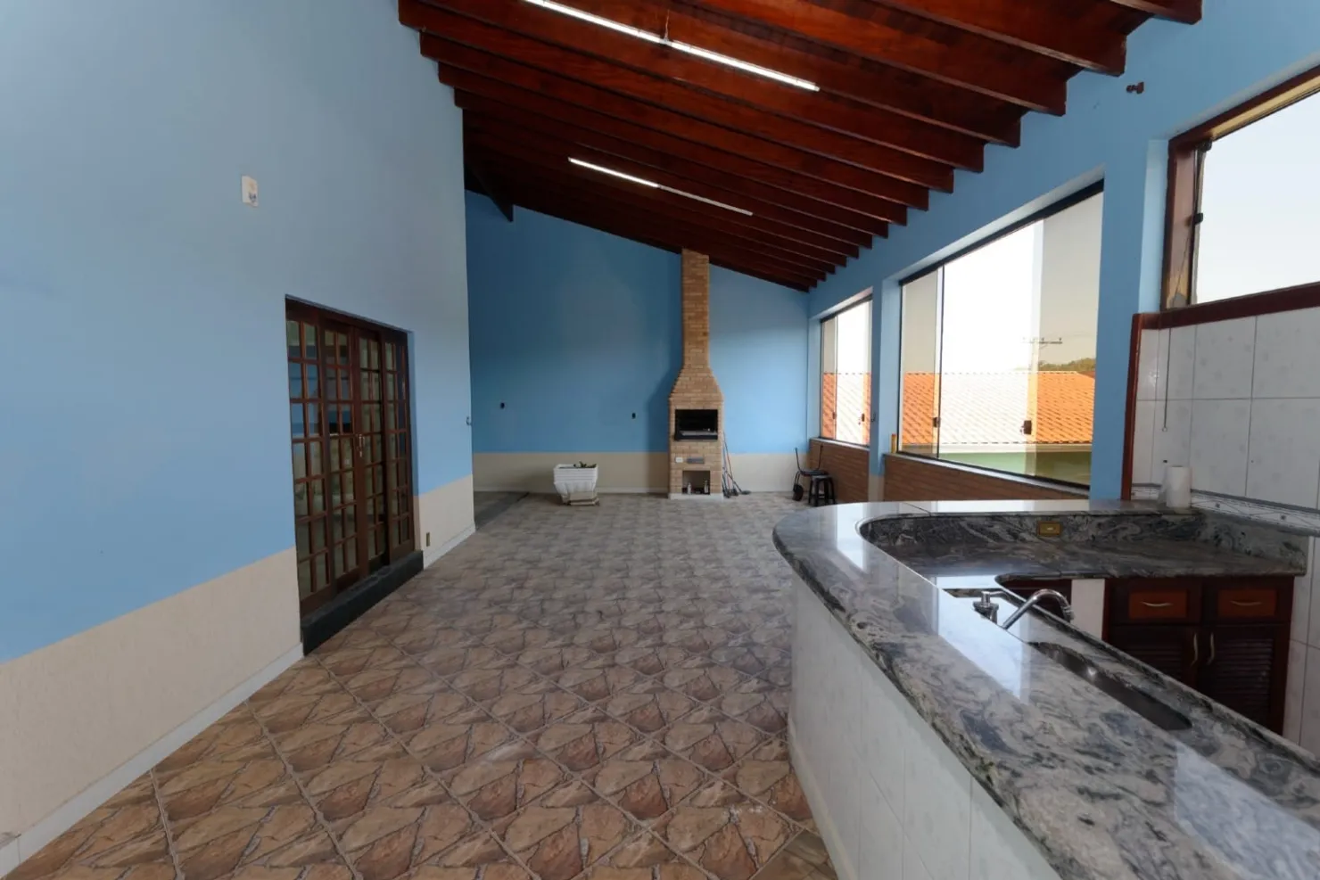 Imagem Casa à venda 2 Quartos, 1 Vaga, 220M², Chácara São Silvestre, Taubaté - SP