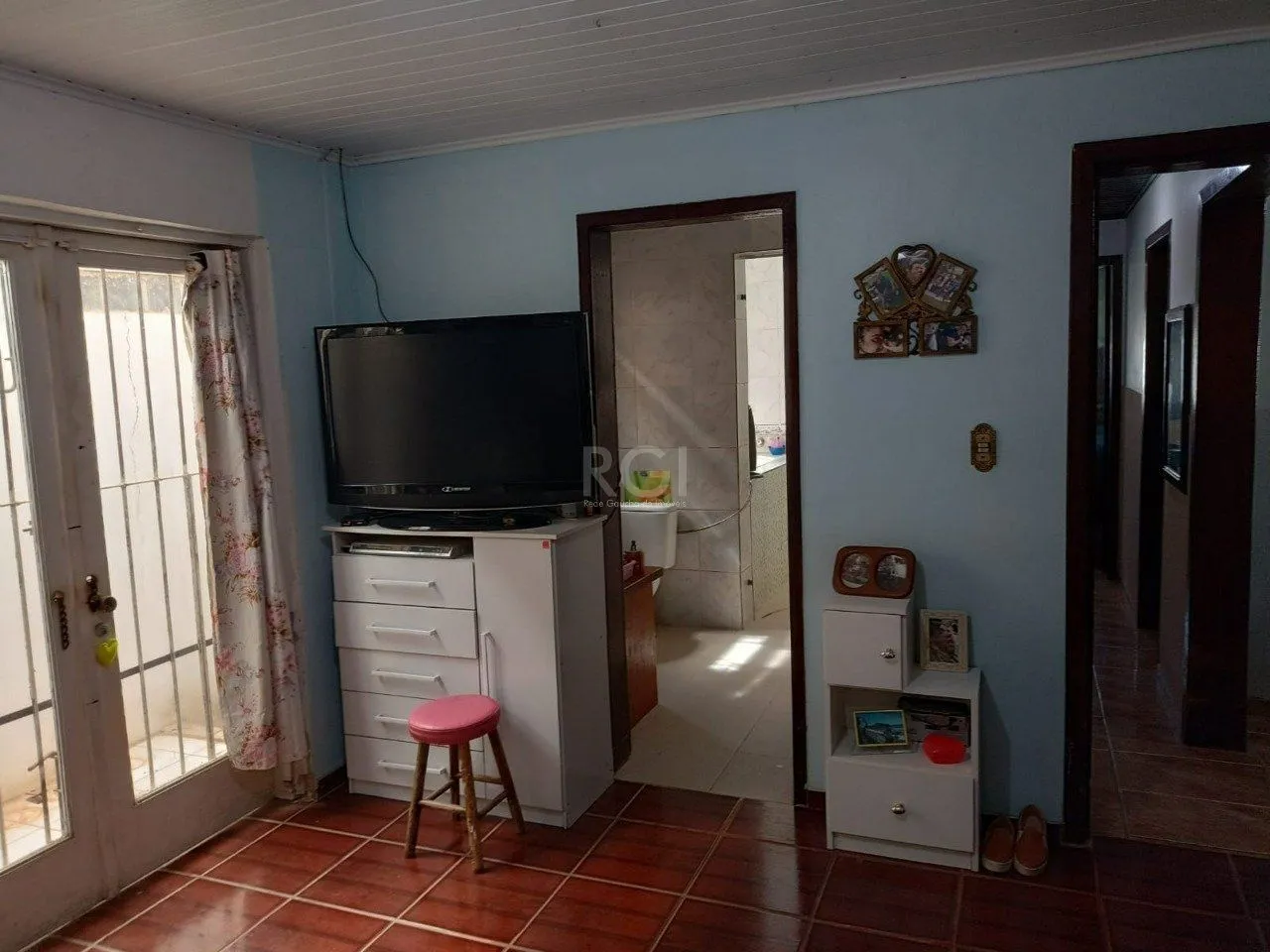 Imagem Casa 3 dormitórios, sendo 1 suite, 9 vagas - bairro Ponta Grossa Porto Alegre RS