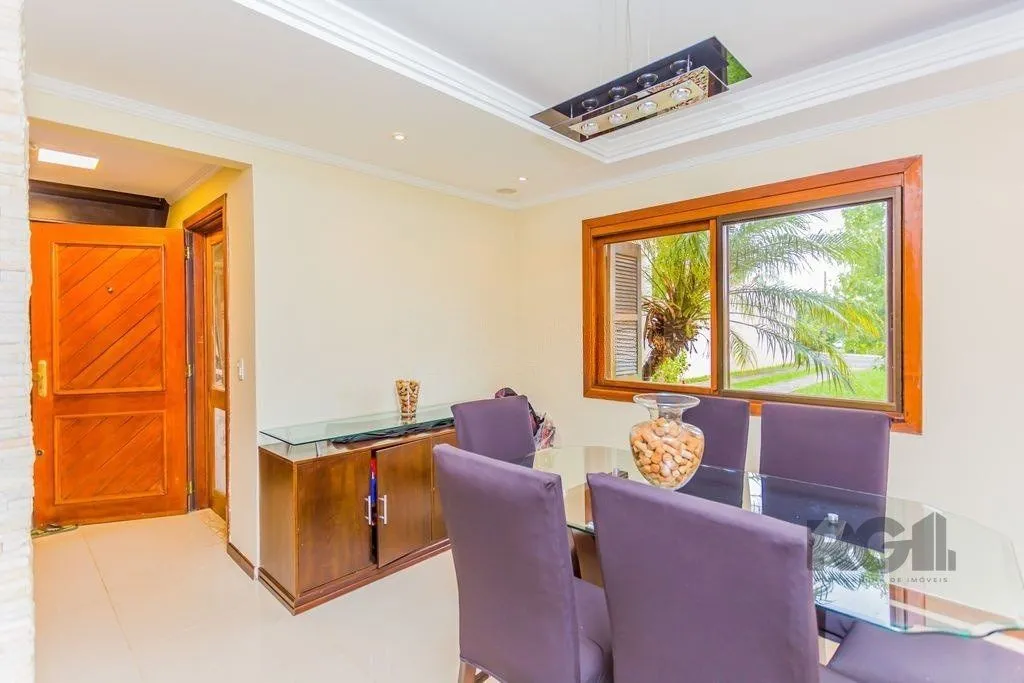 Imagem Casa em condomínio de 155m², 3 dormitórios, 4 vagas no bairro Espírito Santo