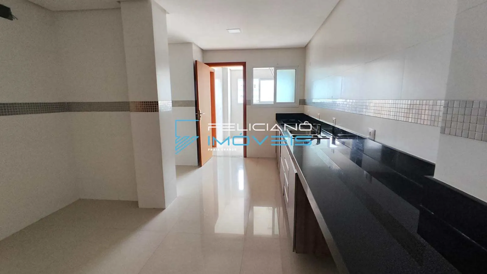 Imagem Cobertura com 3 quartos, Caiçara, Praia Grande - R$ 1.9 mi, Cod: 7021