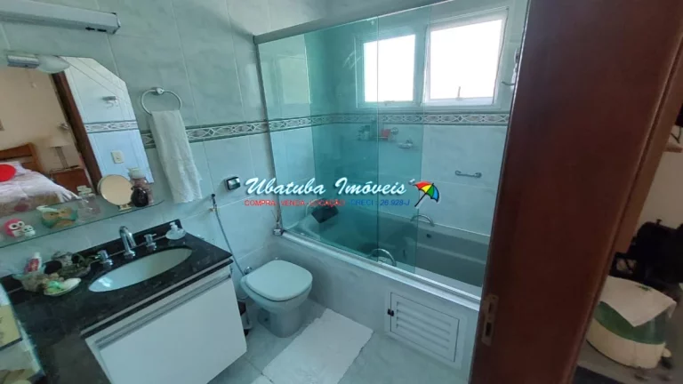 Imagem Linda casa em condomínio fechado