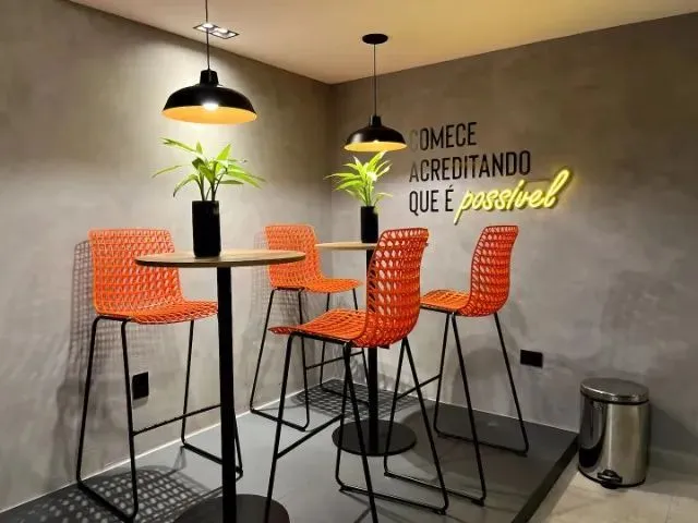 Imagem Flat moderno no Jardim Oceania com jacuzzi privativa, totalmente mobiliado, lazer na cobertura e localização privilegiada em João Pessoa.