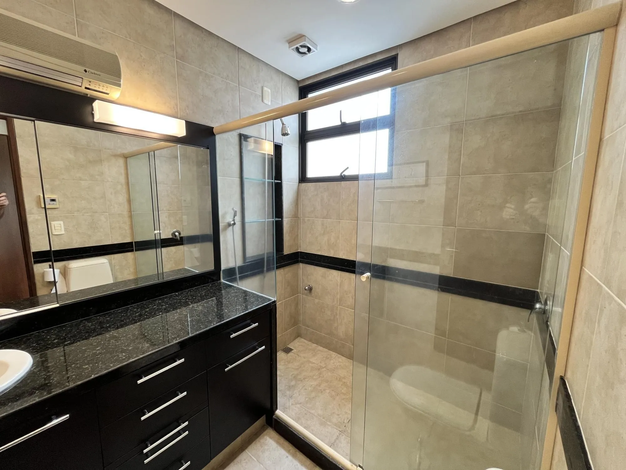 Imagem Casa para Venda - 160m², 3 dormitórios, sendo 1 suites, Jardim Botânico