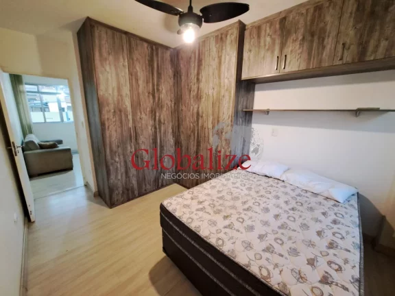 Imagem Apartamento com 60m², 1 quarto, 1 quadra da praia, elevador e portaria por R$420.000,00 na Ponta da Praia em Santos