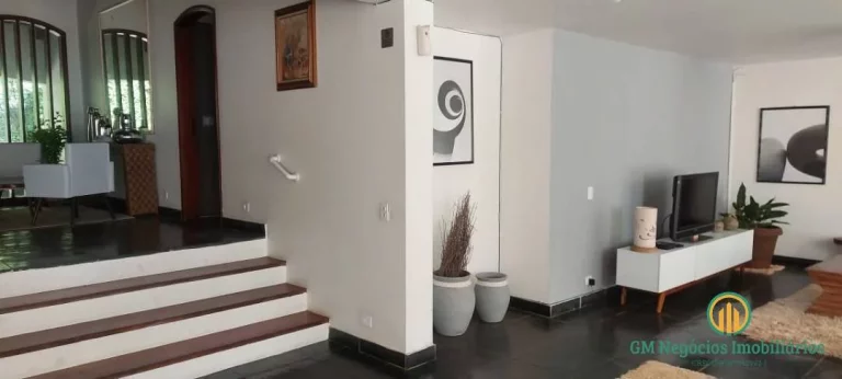 Imagem Casa com 5 suítes amplas, em Vila Fechada segurança 24h