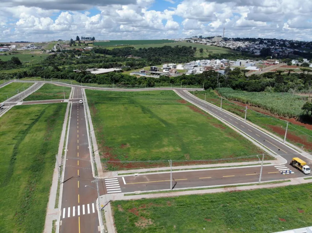 Imagem Terreno à venda em Cascavel, no bairro Colinas Tropical II