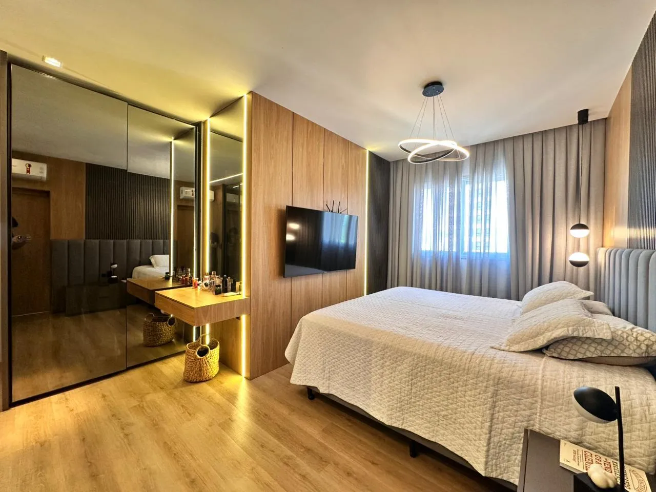 Imagem Apartamento à venda com 160m2 por R$ 3.598.800,00