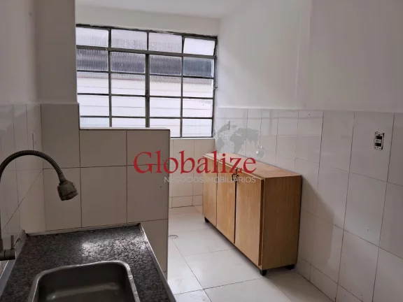 Imagem Apartamento no pavimento térreo de frente, entre os bairros Aparecida e Estuário em Santos por R$ 430.000,00
