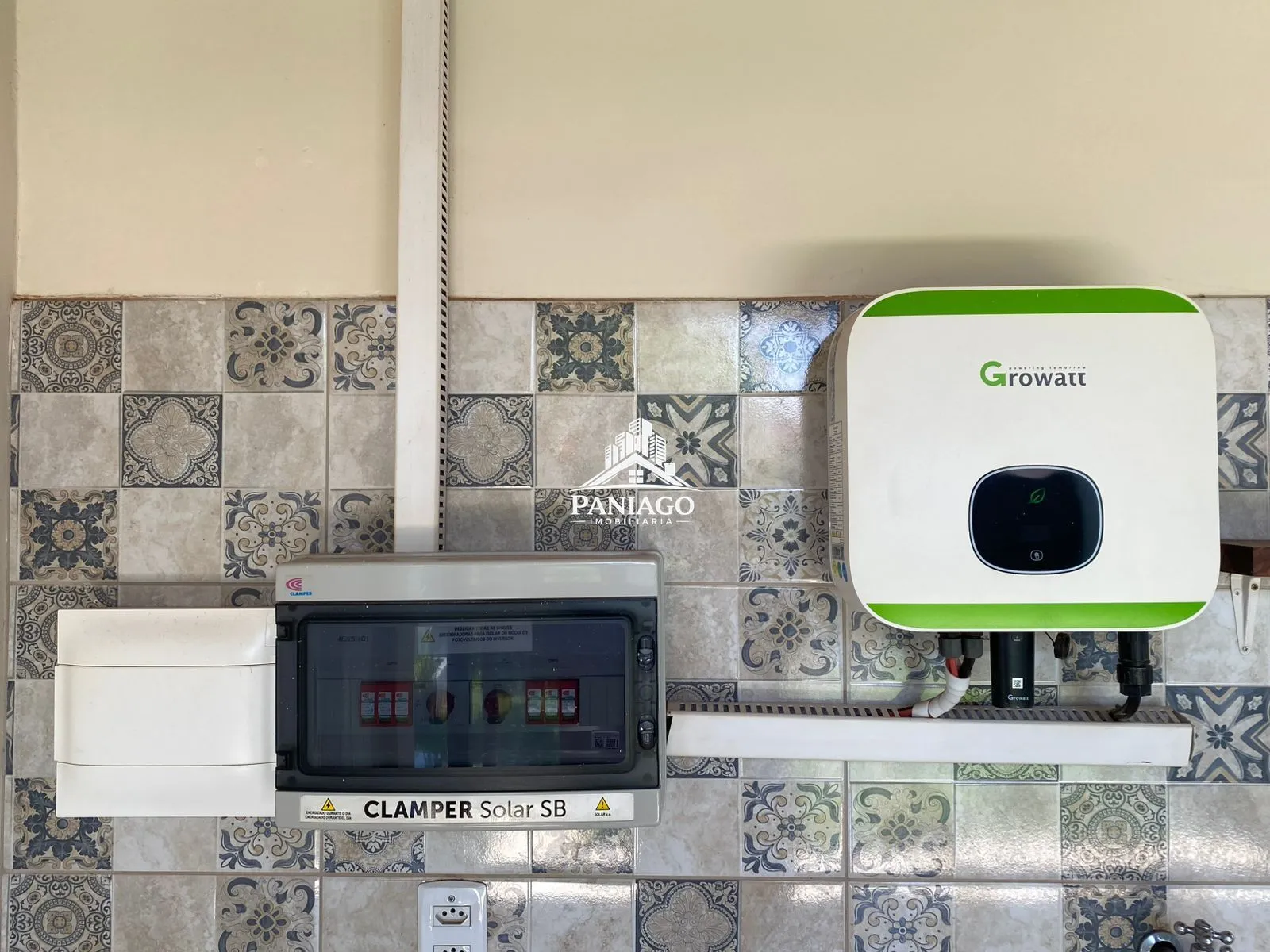 Imagem Casa à Venda no Condomínio Juliana em Várzea Grande - 3 Quartos e Energia Solar