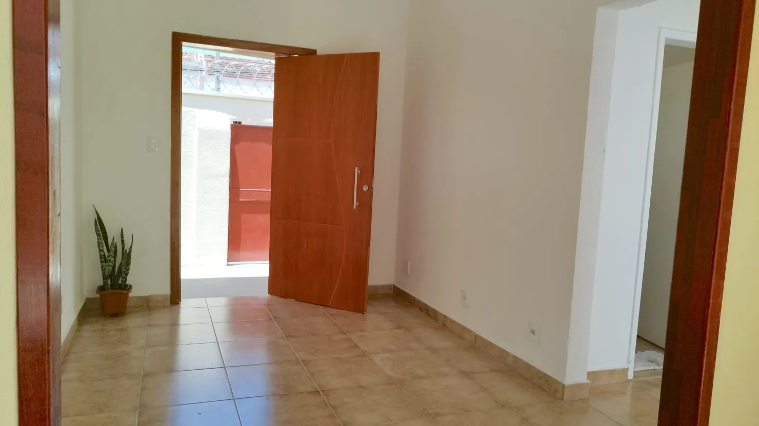 Imagem Comercial à venda 2 Vagas, 250M², Centro, Taubaté - SP