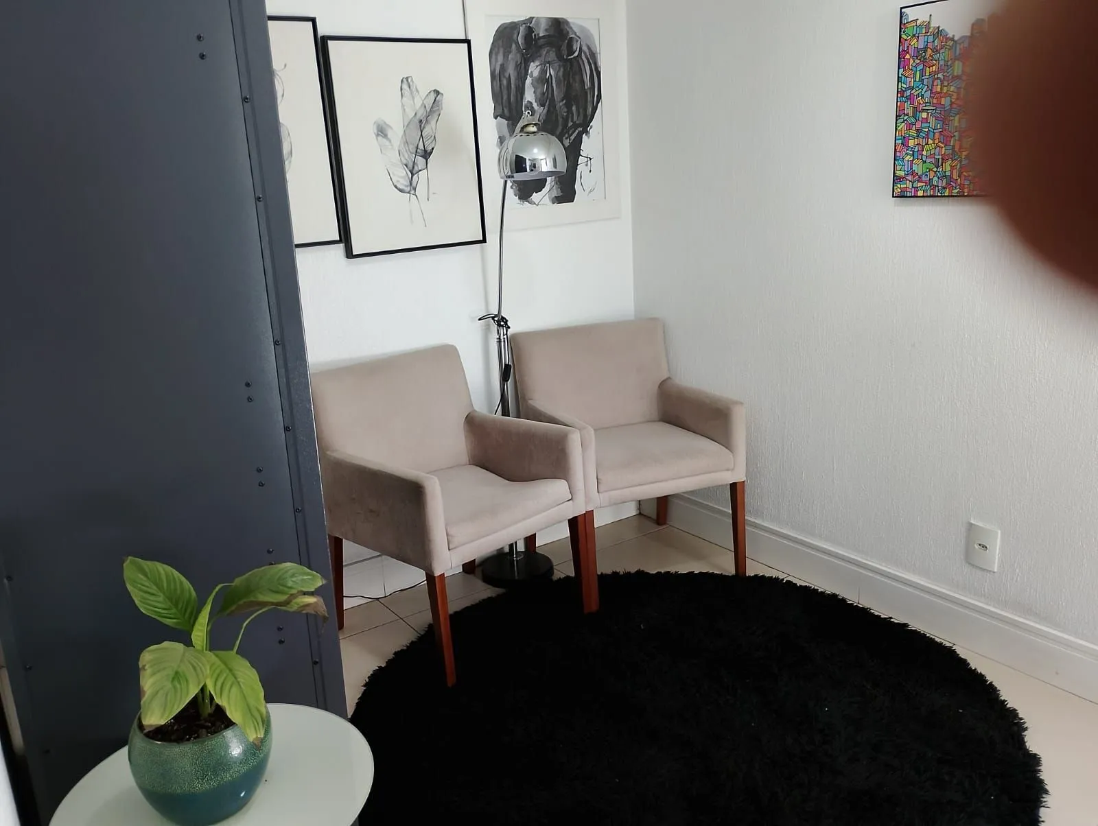 Imagem APARTAMENTO COM 01 DORMITÓRIO E GARAGEM
