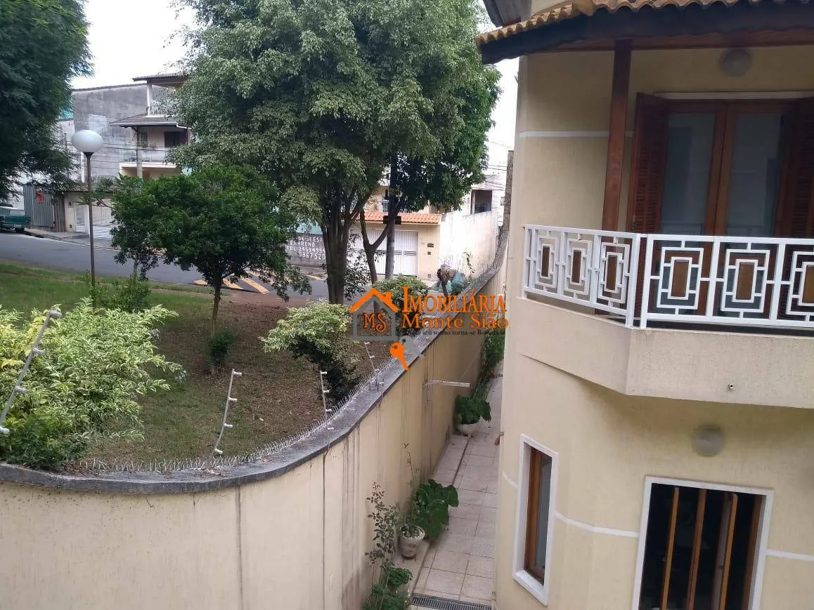 Imagem Sobrado com 3 dormitórios à venda, 305 m² por R$ 1.700.000,00 - Jardim Santa Clara - Guarulhos/SP