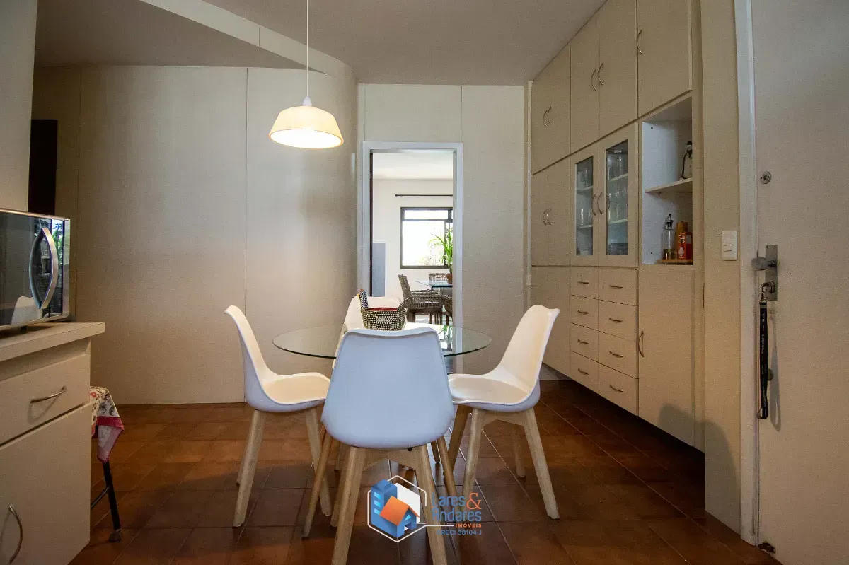 Imagem Apartamento para venda em Campo Belo com 4 quartos, sendo 2 suítes, 209m²
