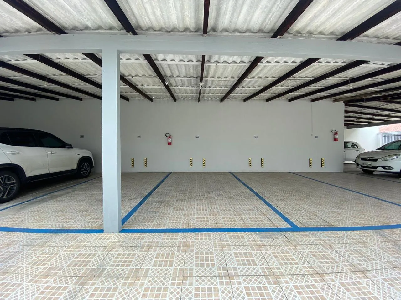 Imagem Apartamento à venda com 702m2 por R$ 850.000,00