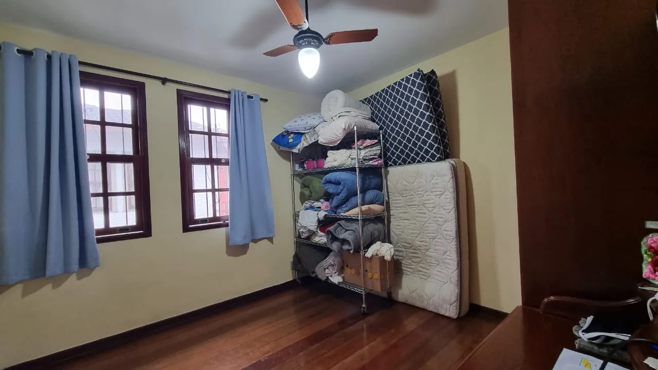Imagem Casa em Condomínio para Venda em Teresópolis / RJ no bairro Alto