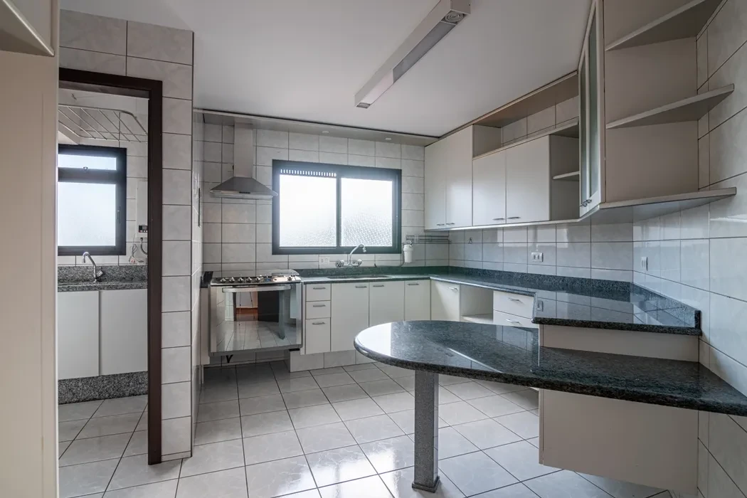 Imagem Apartamento com 2 Quartos à Venda, 101 m² em Bacacheri - Curitiba