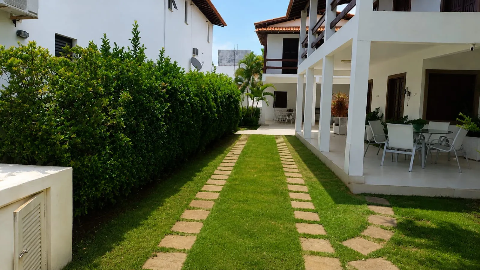 Imagem Casa de Condomínio com 4 Quartos à Venda ou Temporada, 900 m² em Guarajuba (Monte Gordo) - Camaçari