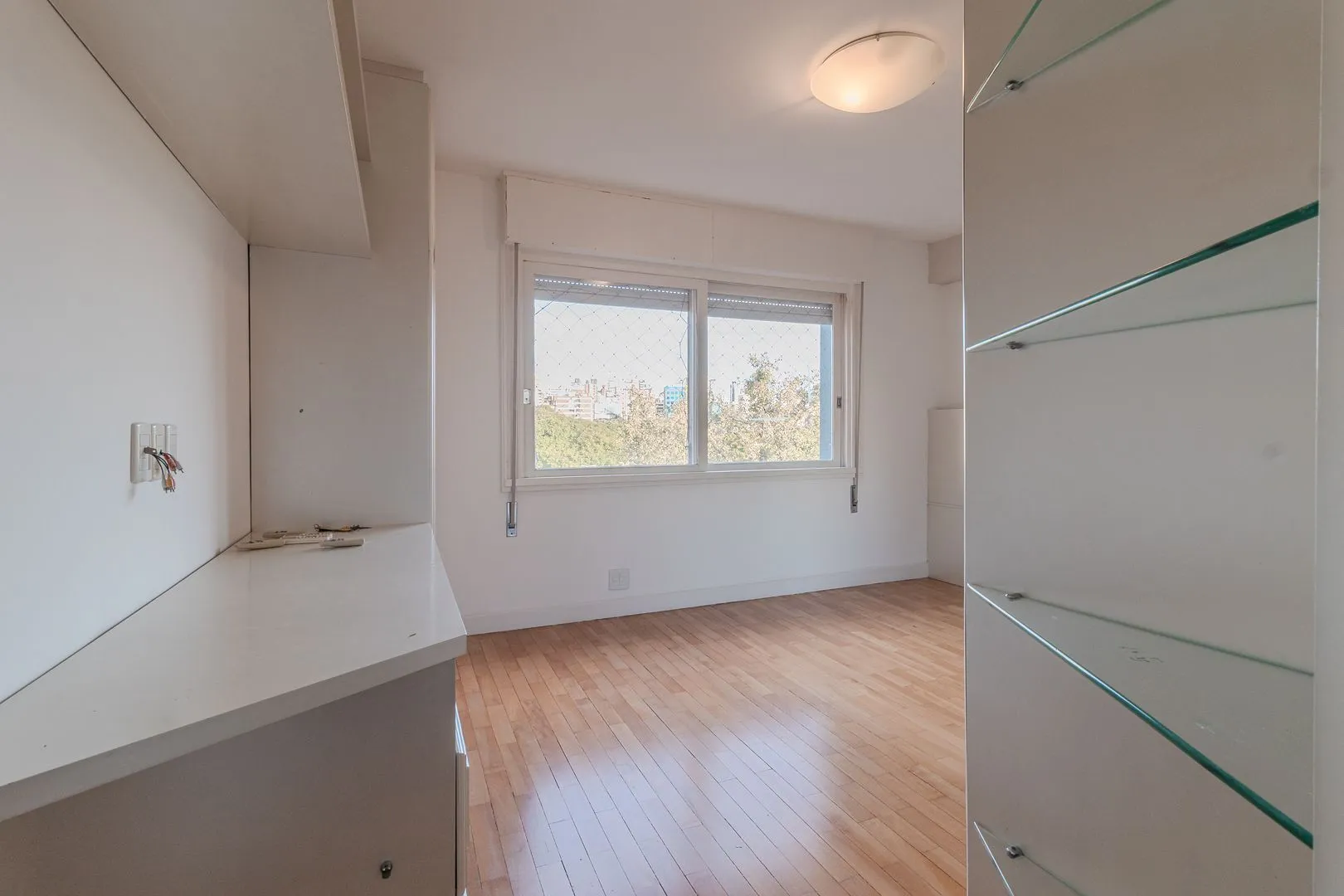 Imagem ️ MÁFFER IMÓVEIS ALUGA - APARTAMENTO 3 DORMITÓRIOS | 3 VAGAS | TOTALMENTE REFORMADO | MOINHOS DE VENTO