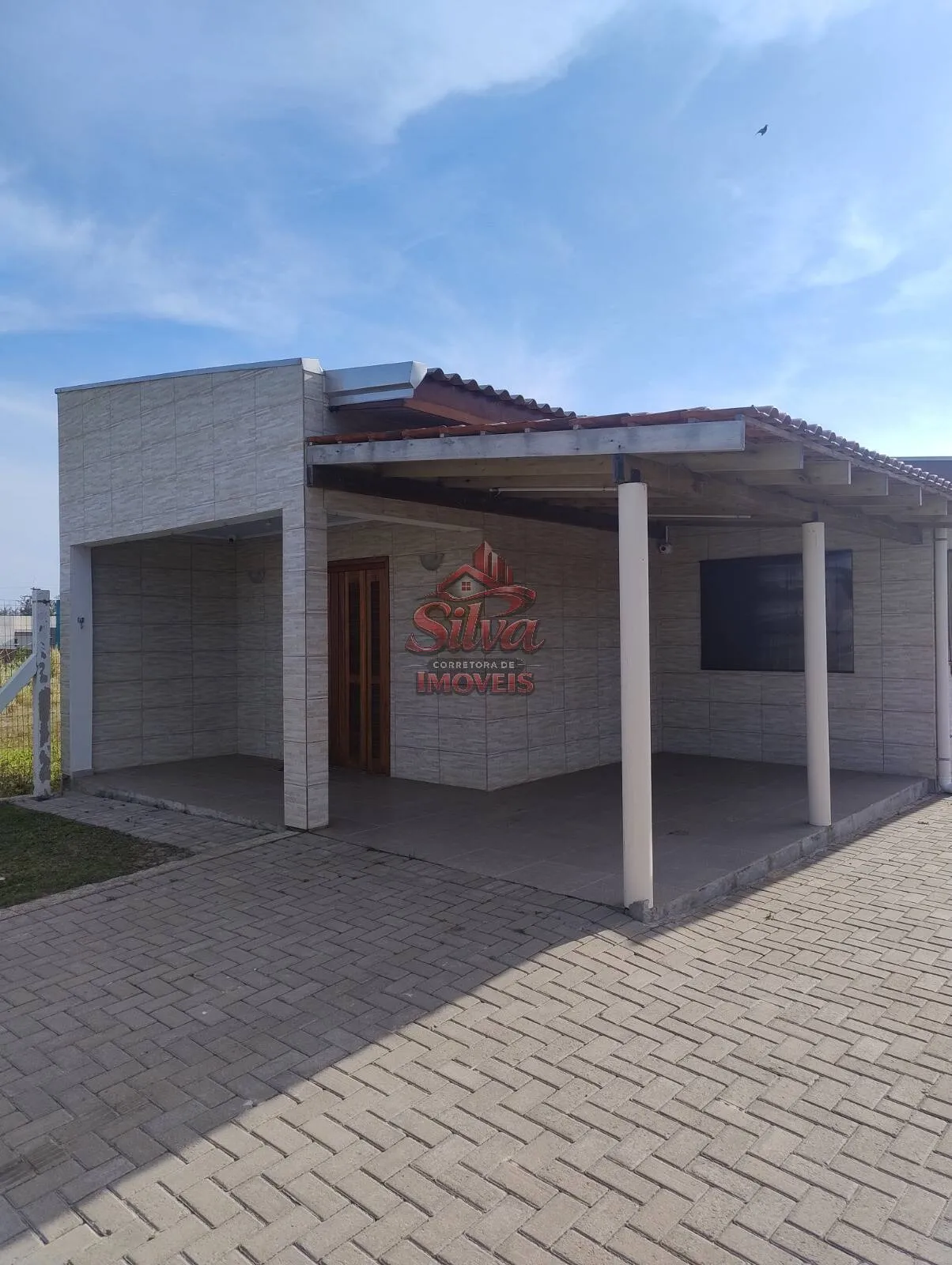 C1213 | Casa 3 dormitórios com suíte a 400m do mar