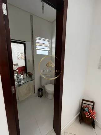 Imagem Casa Térrea, 3 Dormitórios (1Suíte), 4 Vagas, Bosque Dos Eucaliptos.