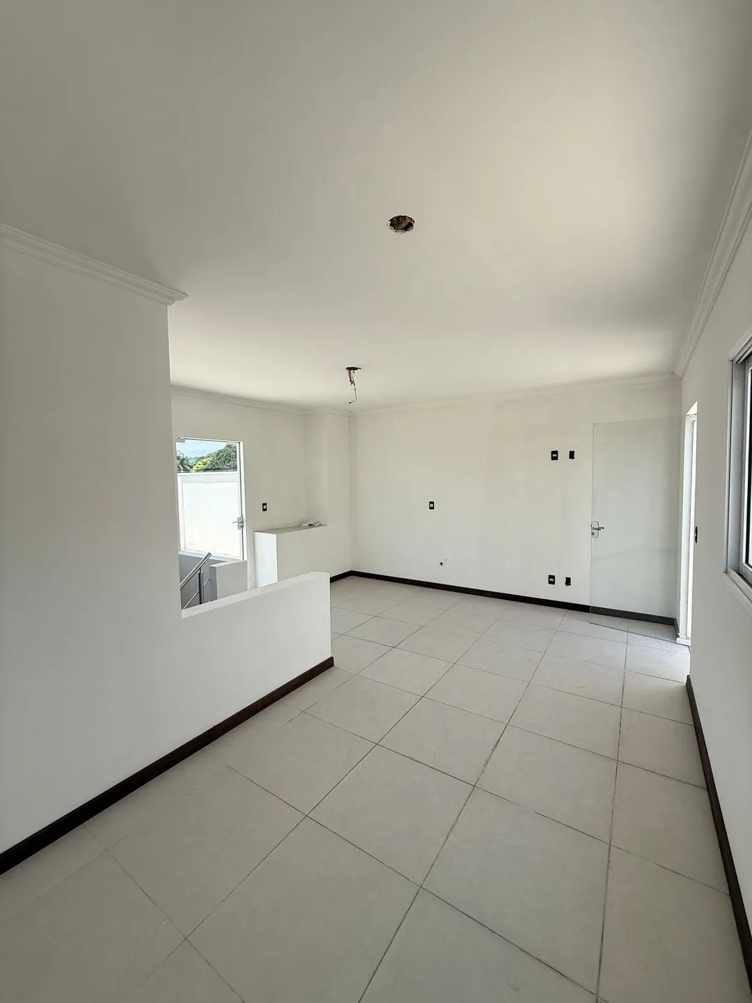 Imagem Casa à venda em Porto Alegre, Camaquã, com 3 quartos, 230m2