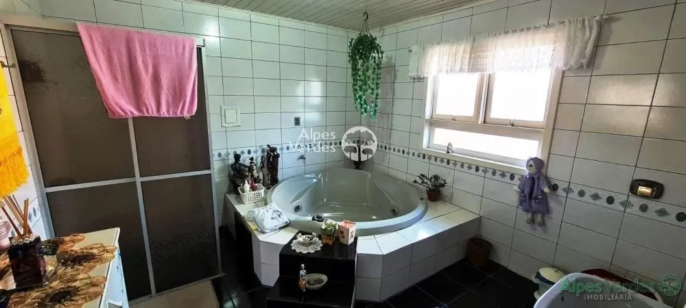 Imagem Casa à venda em Canela, Palace Hotel, com 3 quartos, 234,62m2