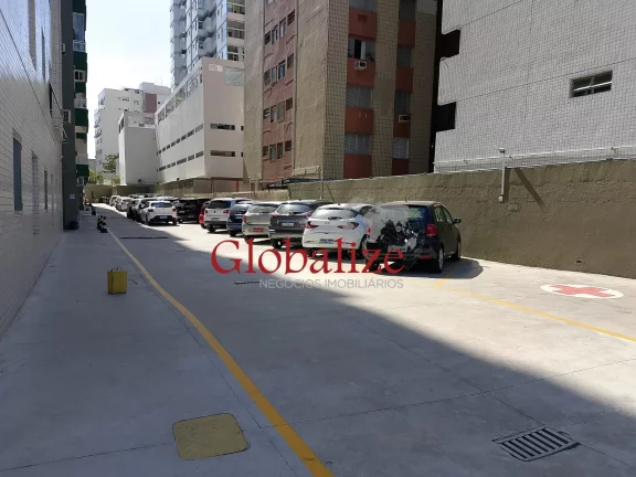 Imagem Kitnet térreo no Embaré em Santos com passagem para a praia por $ 270.000,00