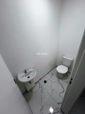 Imagem Cobertura em Interlagos, São Paulo-SP: 2 quartos, 2 banheiros, 2 vagas de garagem e 104,00 m² de área.