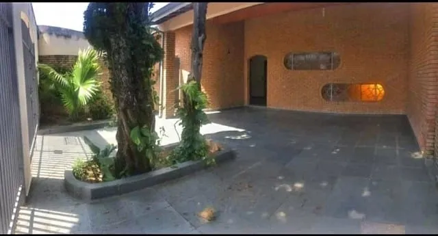 Foto do imóvel Casa à venda 3 Quartos, 1 Suite, 4 Vagas, 250M², Jardim Independência, Taubaté - SP