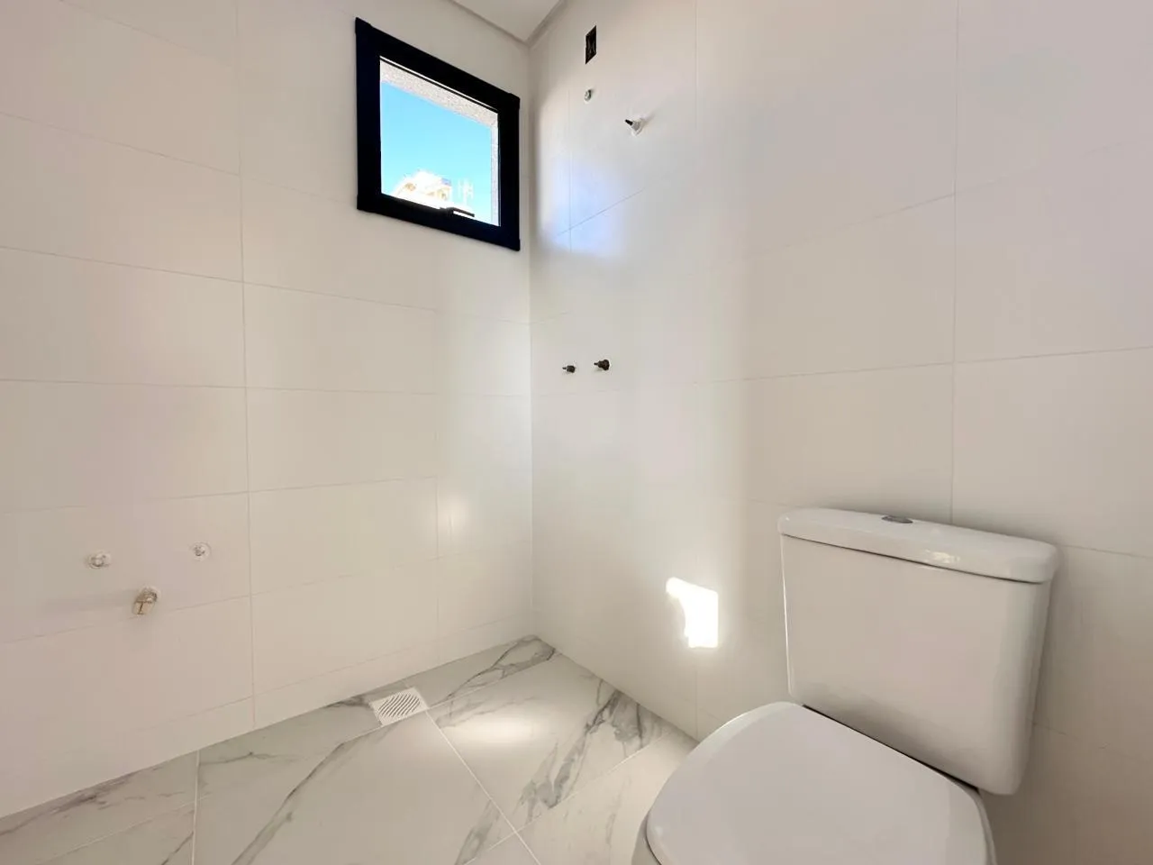 Imagem Apartamento com vista para o mar à venda com 138m2 por R$ 2.060.000,00