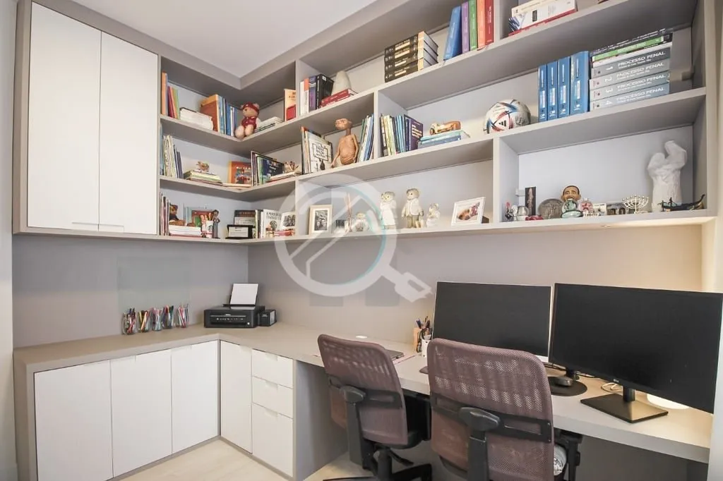 Imagem Apartamento de 3 Dormitórios com Suíte e 2 Vagas Cobertas no Bairro Petrópolis. Este apartamento ...