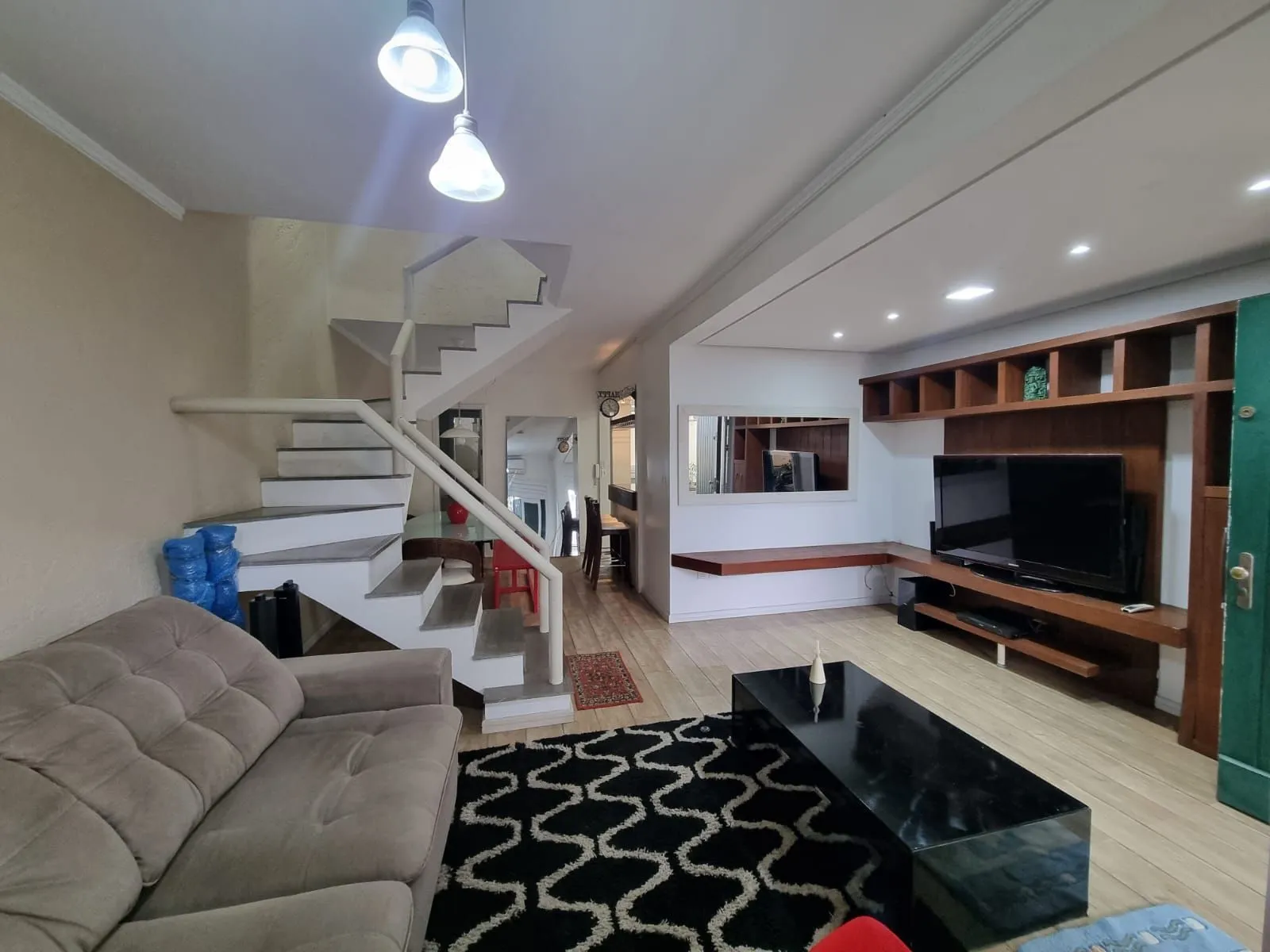 Imagem Casa em Condomínio 3 Suítes / Bairro Ipanema