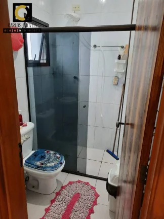 Imagem Casa Triplex com 3 dormitórios no Gonzaguinha em São Vicente