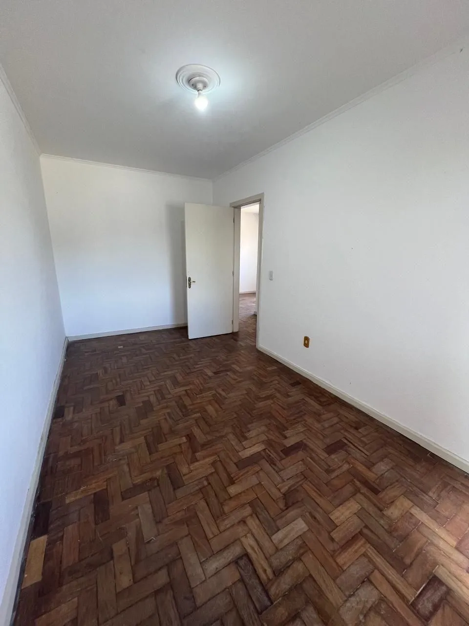 Imagem Apartamento à Venda com 02 Quartos na Av do Forte, Vila Ipiranga em Porto Alegre