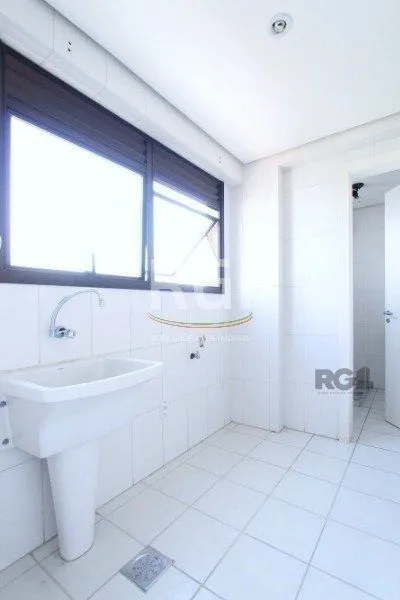 Imagem Vende-se apartamento 3 dorm com suíte e sacada 2 vagas cobertas - 126m² - Mont'Serrat