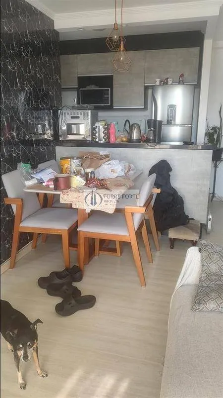 Imagem Apartamento com 2 dormitorios 1 vaga , varanda na Vila Antonieta .