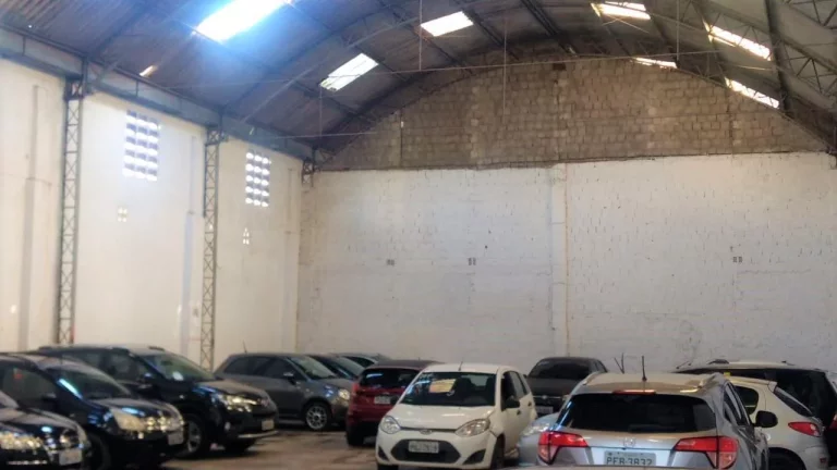 Imagem Galpão para Venda em Recife, Cordeiro, 1 suíte, 1 banheiro, 5 vagas
