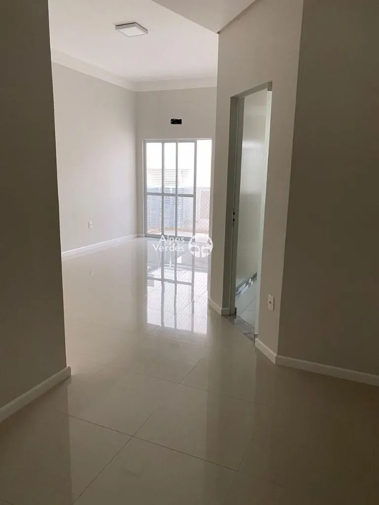 Imagem Apartamento à Venda em Meia Praia, Itapema - SC