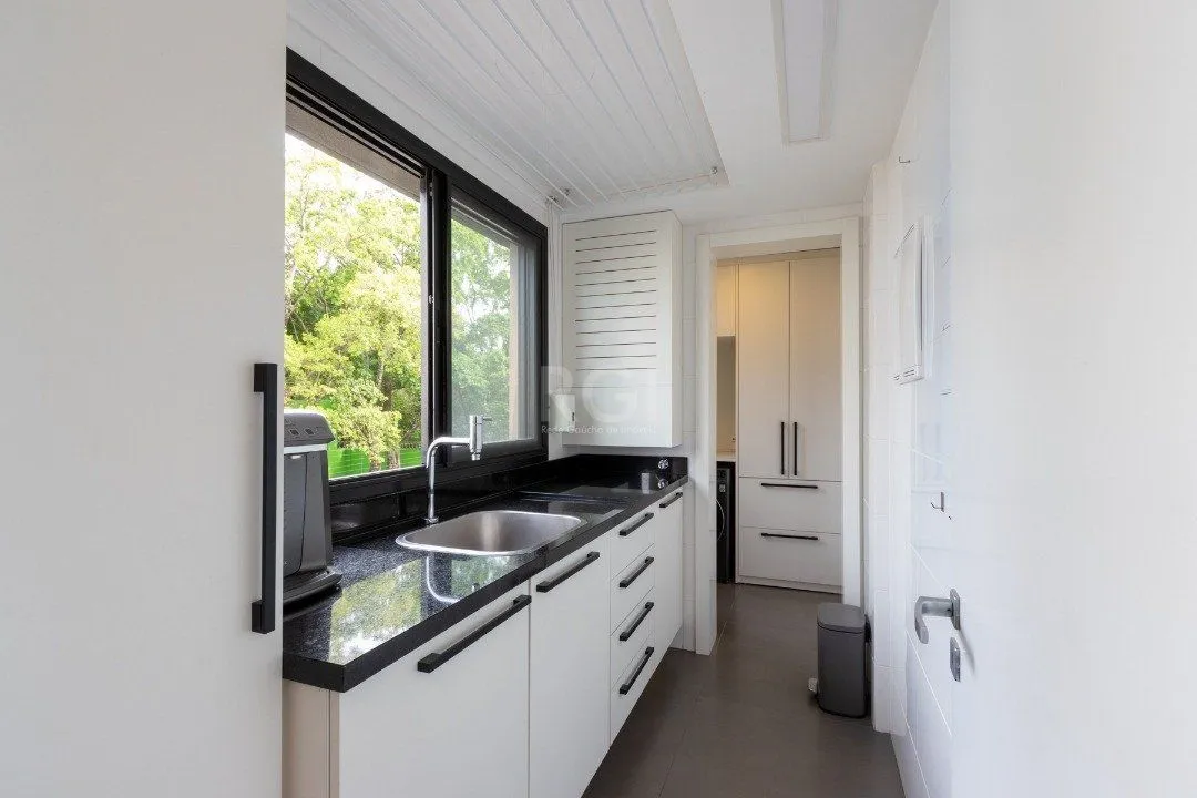 Imagem Apartamento para Venda - 164m², 3 dormitórios, sendo 3 suites, 3 vagas - Pedra Redonda