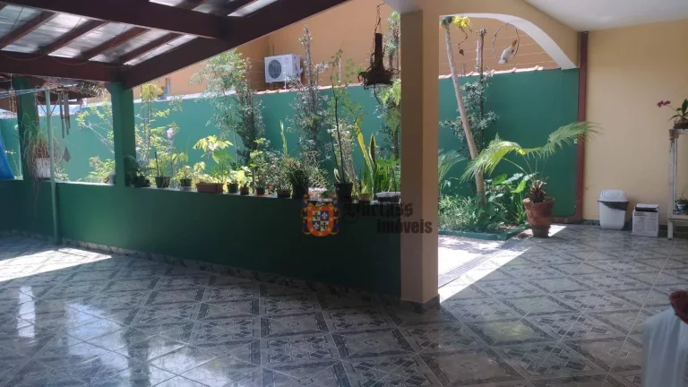 Imagem Sobrado com 3 dormitórios à venda, 180 m² por R$ 450.000 - Morro do Algodão - Caraguatatuba/SP