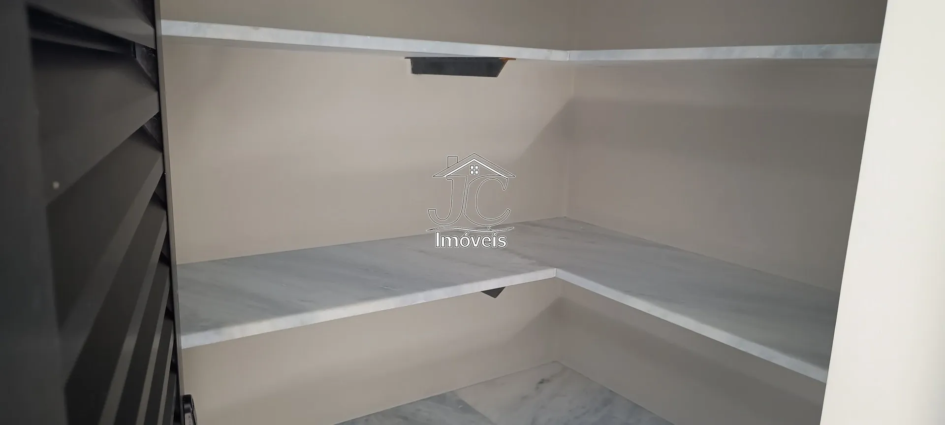 Imagem Casa com 3 suítes no condomínio Portal do Jequitiba-Valinhos